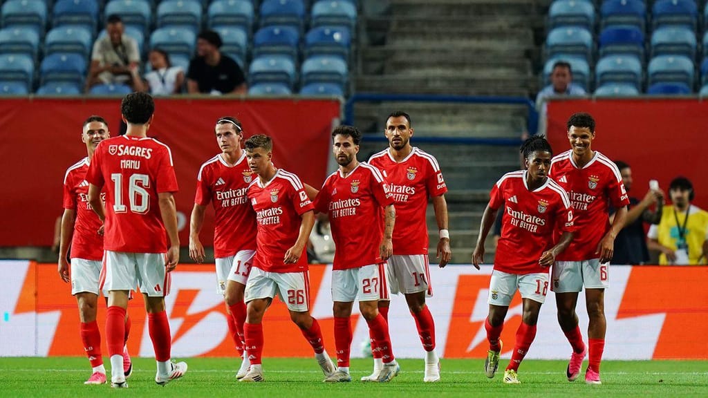 UEFA define equipas de arbitragem para o confronto entre Benfica e St. Gallen na Liga Europa