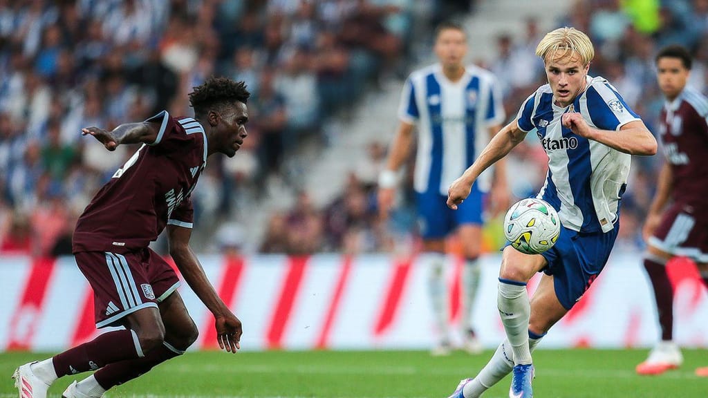 FC Porto Vence Aston Villa em Jogo de Preparação com Destaques Individuais
