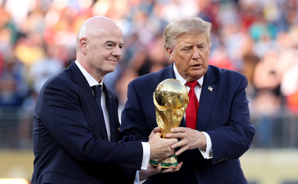 Donald Trump manifesta interesse em Gianni Infantino para a liderança das Nações Unidas